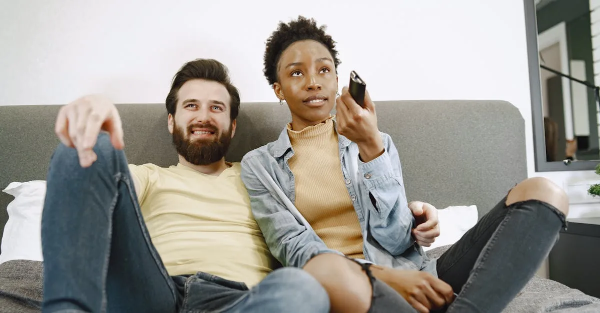 découvrez la connexion double tv pour regarder simultanément deux programmes sur un seul écran, offrant une expérience de divertissement flexible et optimale.