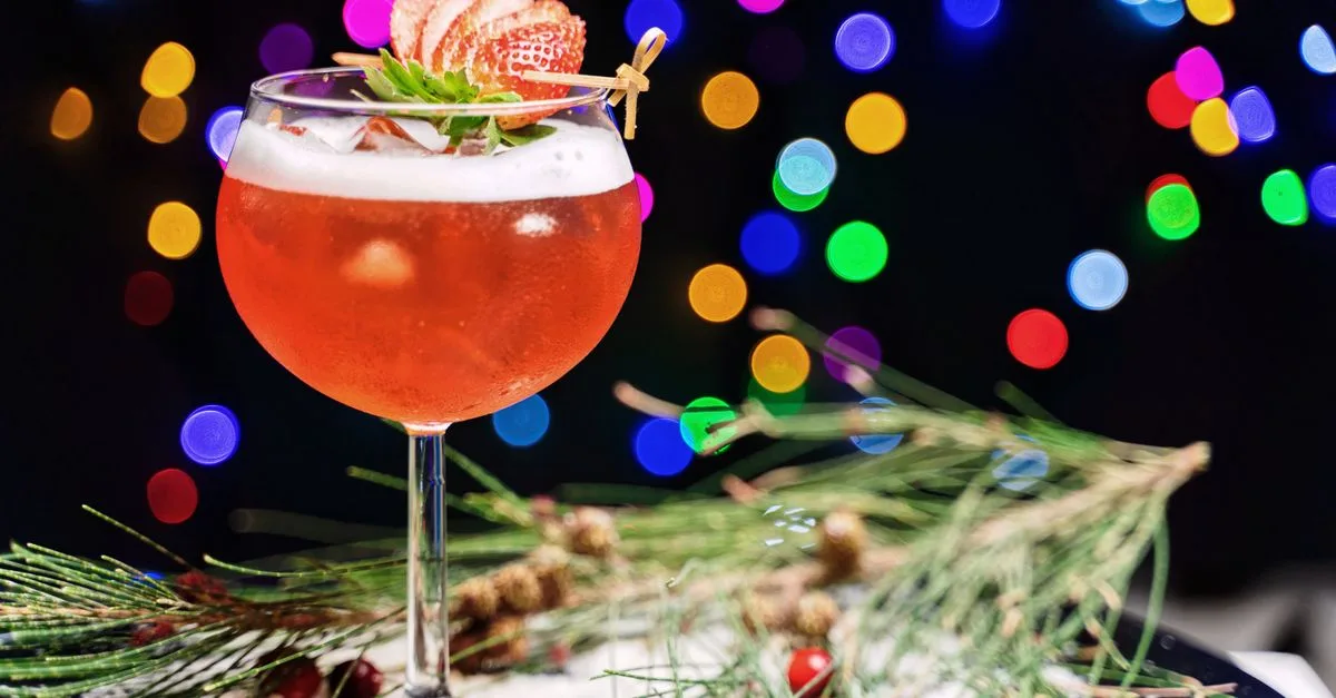 découvrez notre recette festive de christmas mocktail, une boisson sans alcool parfaite pour célébrer les fêtes avec goût et convivialité.