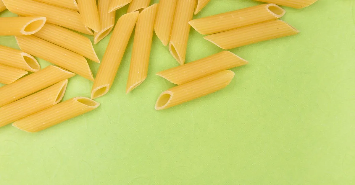 découvrez comment déterminer la quantité idéale de pâtes à cuire pour vos repas, que ce soit pour une, deux personnes ou toute la famille.