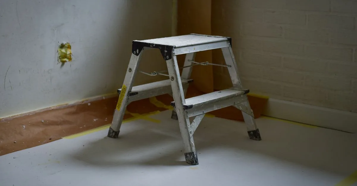 découvrez comment préparer efficacement le contreplaqué avant la peinture pour un résultat lisse et durable. conseils et étapes faciles à suivre pour une finition parfaite.