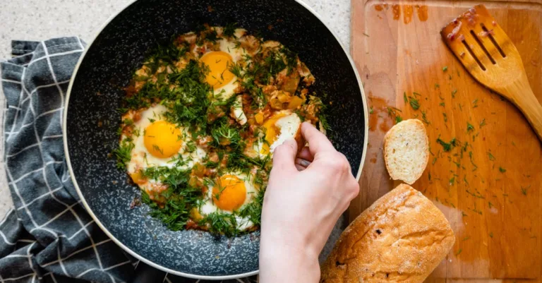 découvrez une recette salée aux œufs simple et délicieuse, parfaite pour un repas rapide et savoureux à tout moment de la journée.