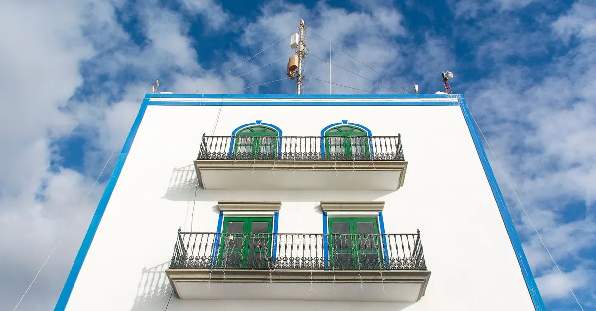découvrez nos idées et conseils pour aménager votre balcon, un espace extérieur convivial et agréable pour se détendre et profiter du plein air.