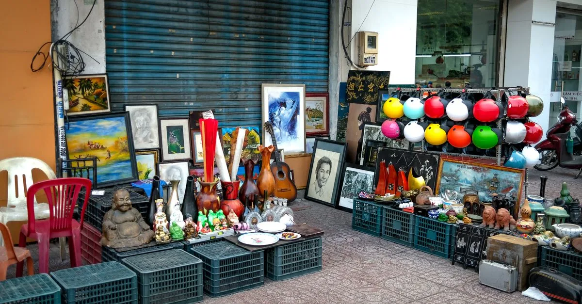 découvrez les meilleures astuces et conseils pour profiter pleinement des marchés aux puces, dénicher des trésors uniques et faire de bonnes affaires.