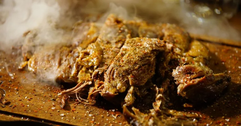 découvrez notre délicieux pulled duck, un plat savoureux de canard effiloché idéal pour vos repas gourmands et raffinés.