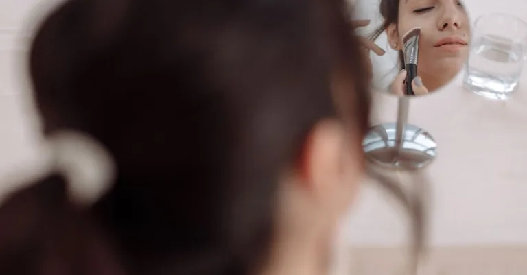 découvrez nos astuces beauté incontournables pour sublimer votre peau, vos cheveux et votre maquillage au quotidien.
